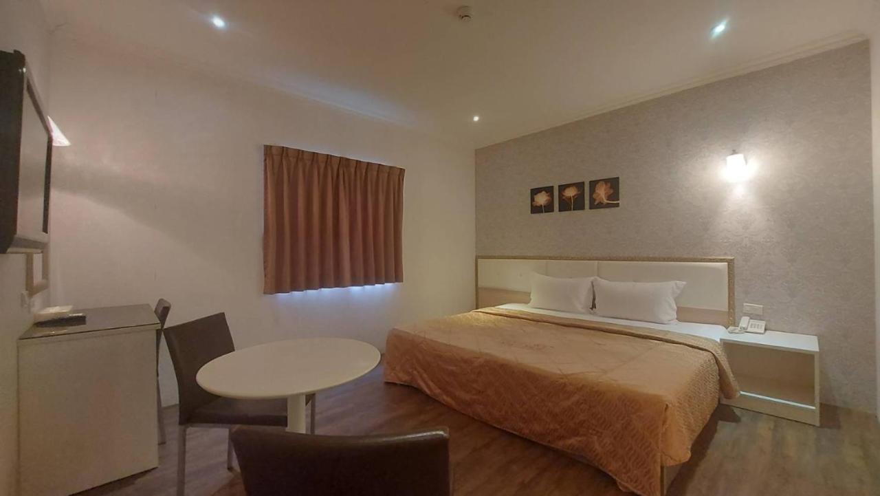 Jungle City Motel นครเจียอี้ ภายนอก รูปภาพ