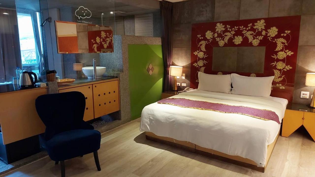 Jungle City Motel นครเจียอี้ ภายนอก รูปภาพ