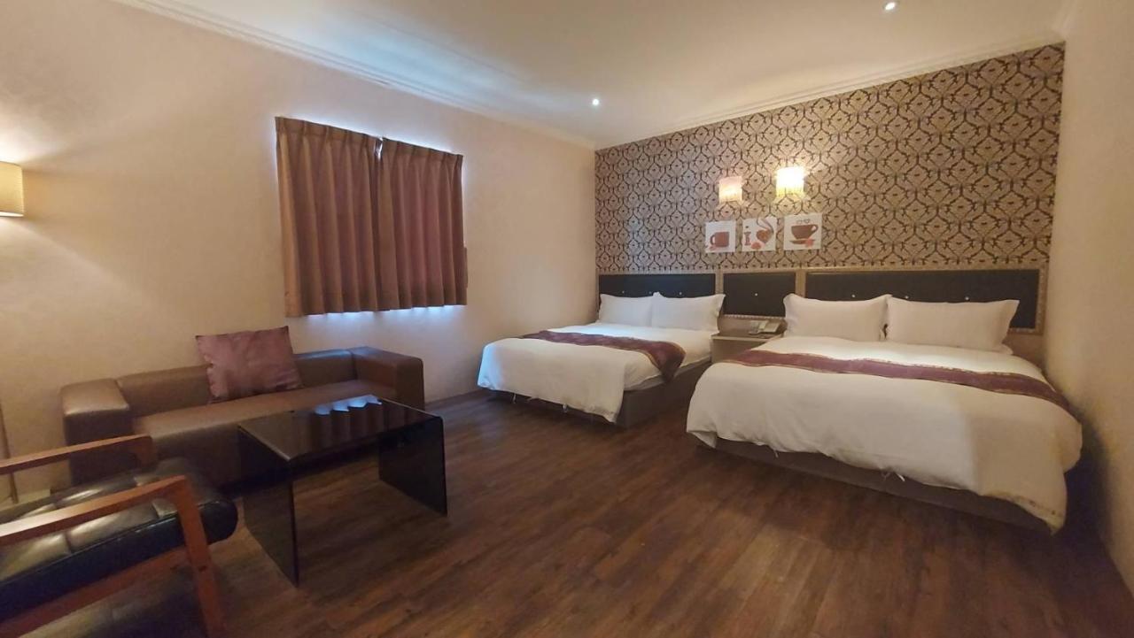 Jungle City Motel นครเจียอี้ ภายนอก รูปภาพ