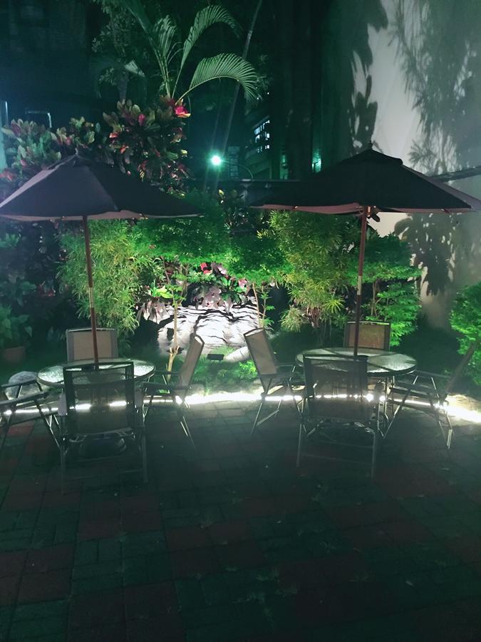Jungle City Motel นครเจียอี้ ภายนอก รูปภาพ