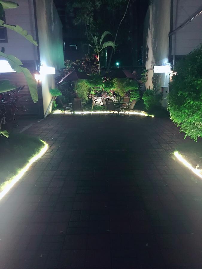 Jungle City Motel นครเจียอี้ ภายนอก รูปภาพ